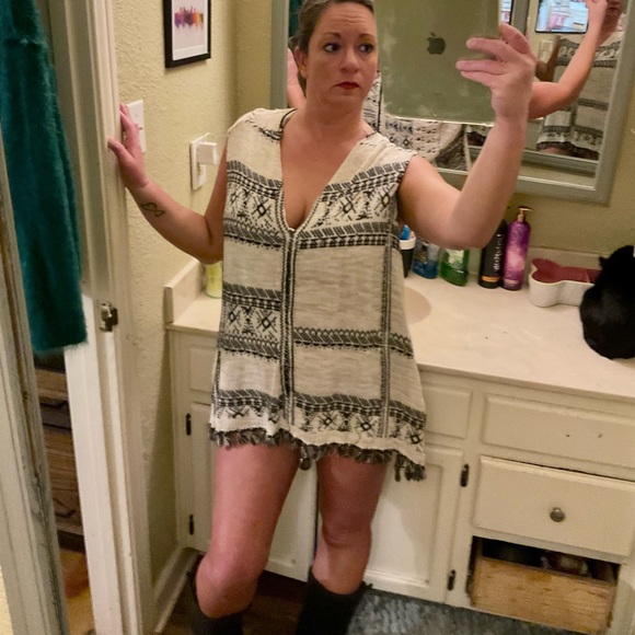 NEW LISTING‼️FREE PEOPLE Tunic - Picture 14 of 16